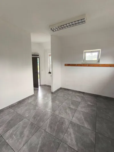 Wyremontowana szatnia stadionu w Szczedrzyku
