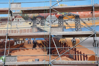 Mural na finiszu!