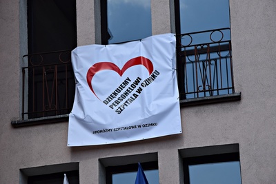 Urząd Gminy i Miasta w Ozimku dziękuje personelowi Szpitala św. Rocha w Ozimku