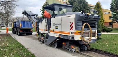 UTRUDNIENIA NA CIĄGU PIESZO-ROWEROWYM UL. KORCZAKA