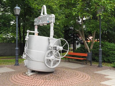 Ozimek - zabytkowa kadź