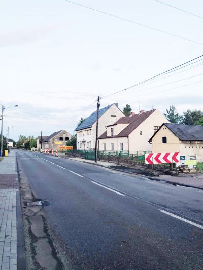 Ruszył remont chodnika przy ul. Wyzwolenia w Ozimku