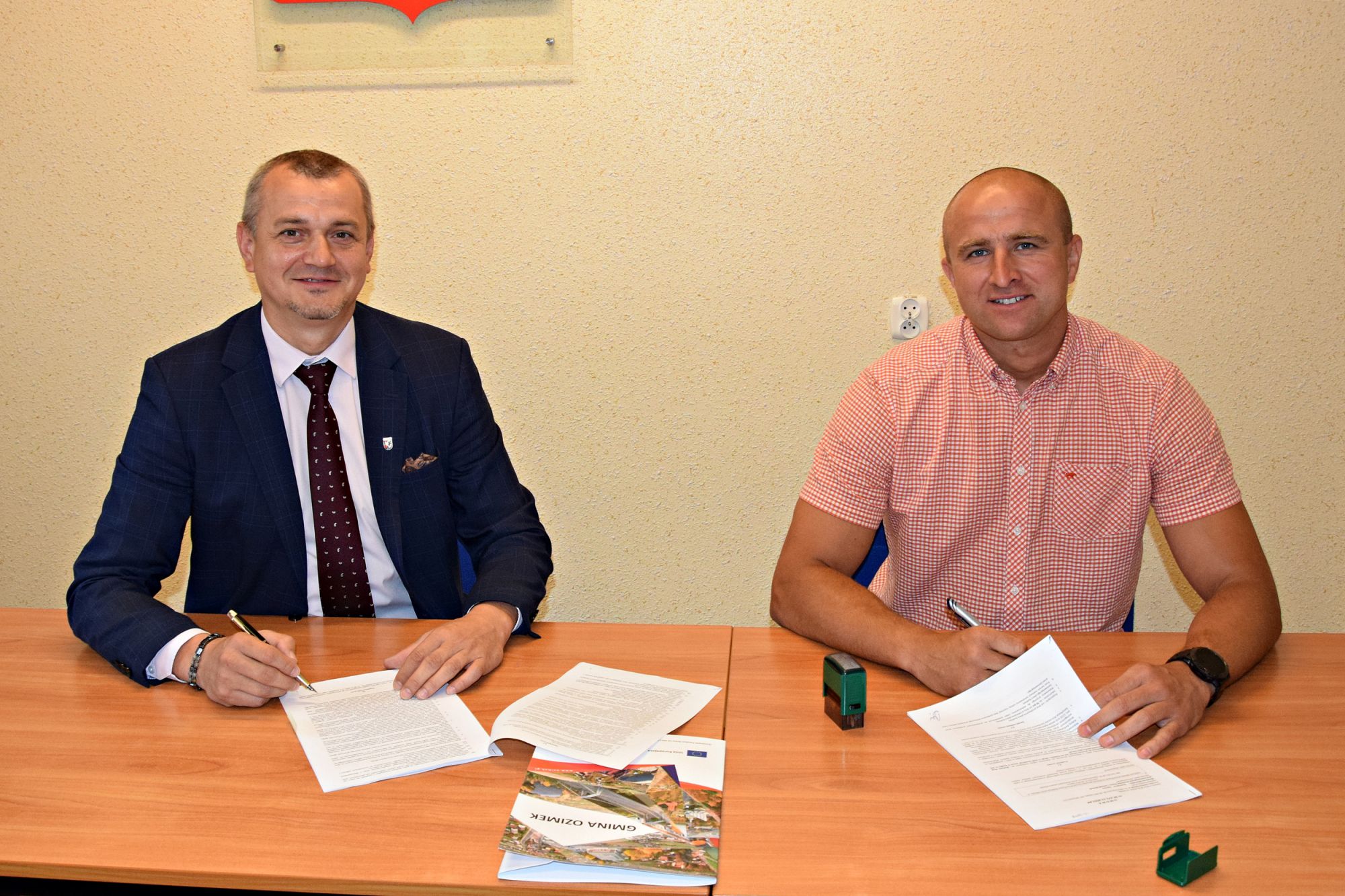 Podpisano umowę na budowę drogi dojazdowej do gruntów rolnych we wsi Pustków