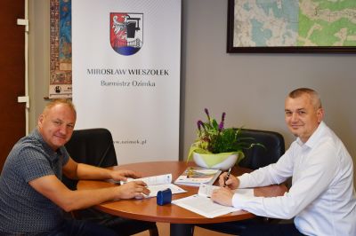 Umowa na rewitalizację dworca PKP w Ozimku podpisana