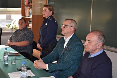 Zebranie wiejskie w Nowej Schodni