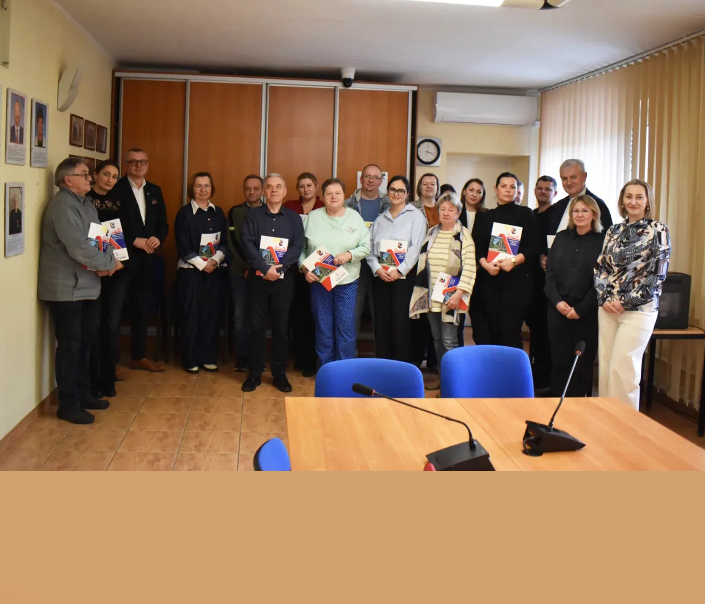 Podpisanie umów z organizacjami pozarządowymi w Ozimku