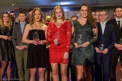 Plebiscyt na Najlepszego Sportowca Politechniki Opolskiej. Na drugim planie Rafał Jurczyński Lekkoatletyka