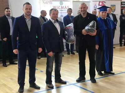 Wręczanie nagród uczestnikom