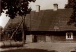 Chata wiejska z żurawiem lata 30